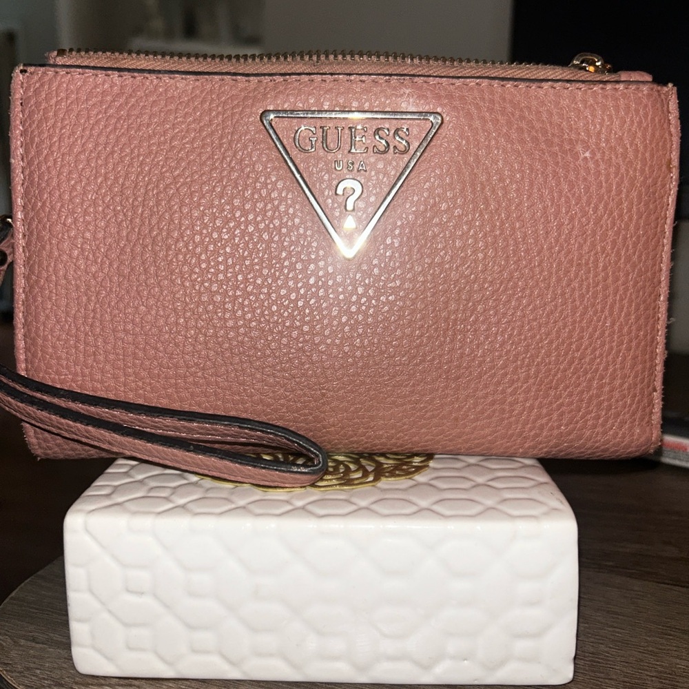 Guess Women's Rose Wristlet
